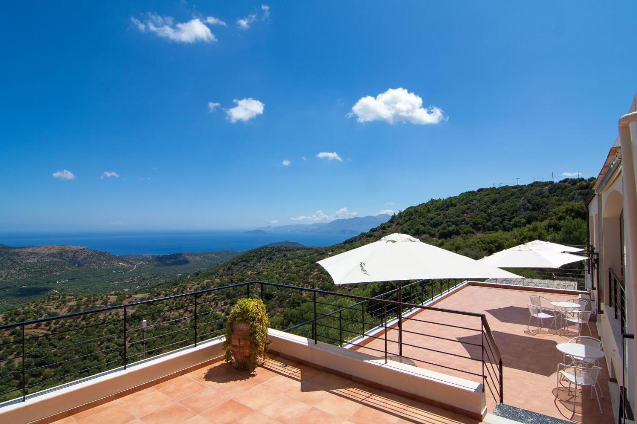 Villa Dio Petres Kroustas 외부 사진