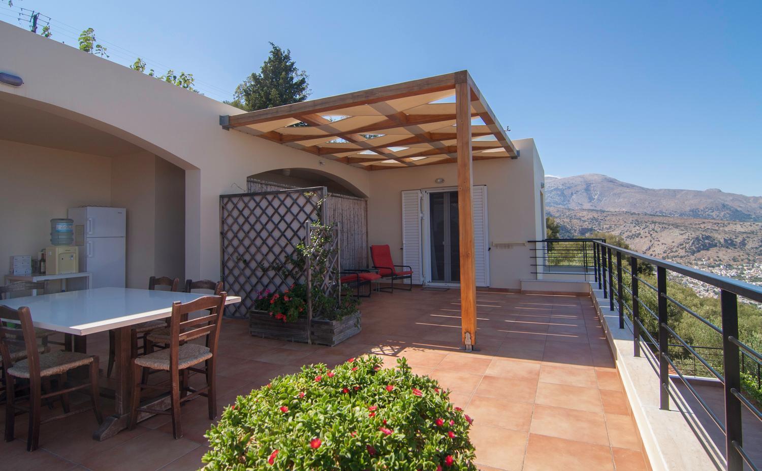 Villa Dio Petres Kroustas 외부 사진