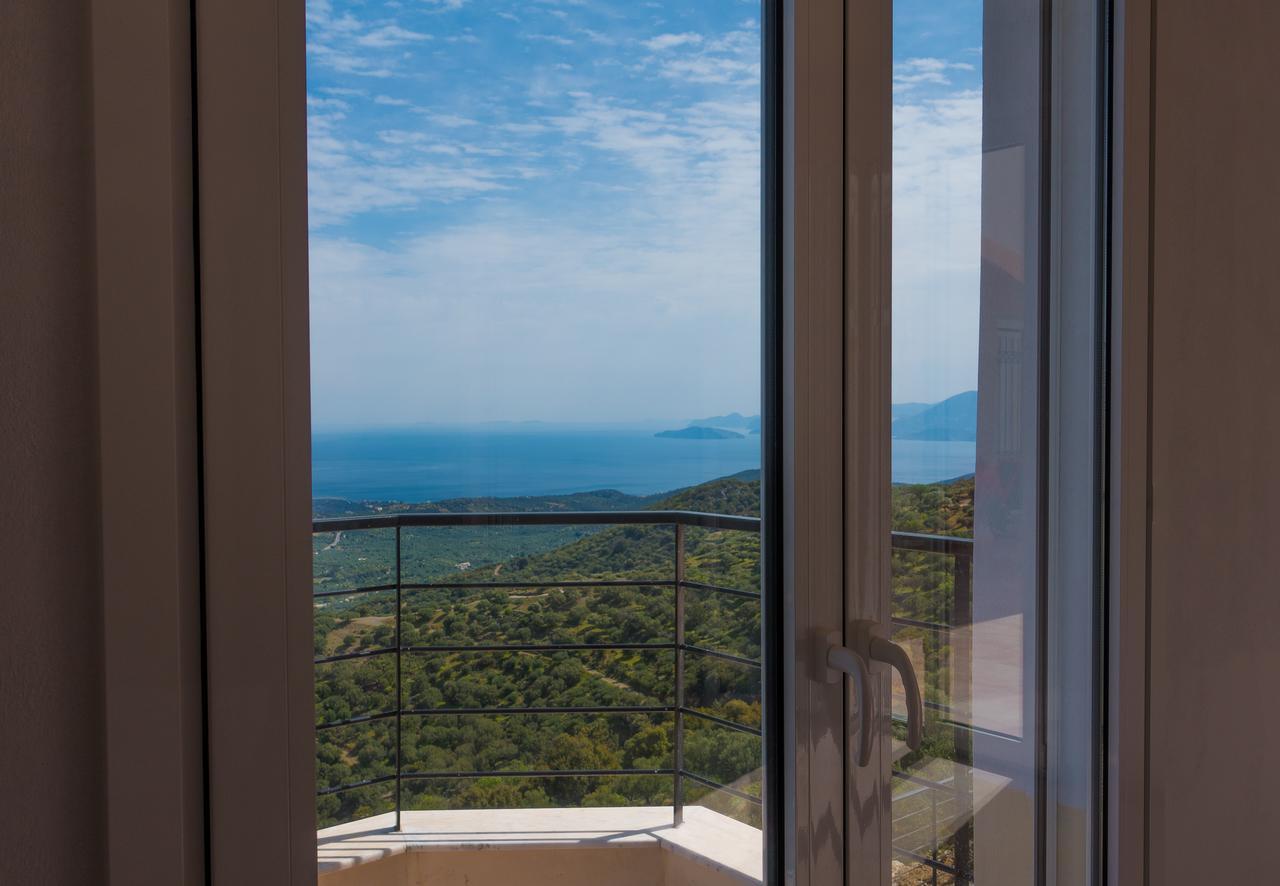Villa Dio Petres Kroustas 외부 사진
