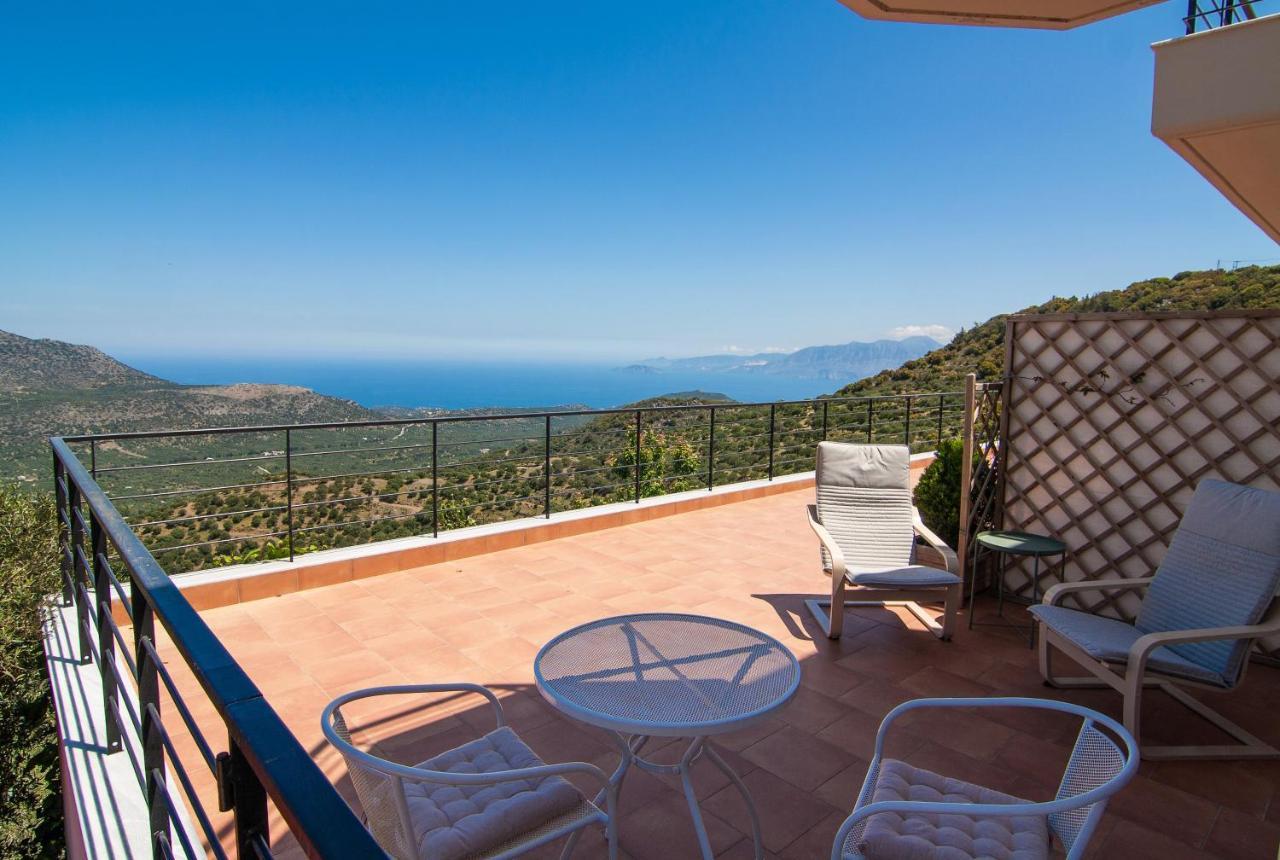 Villa Dio Petres Kroustas 외부 사진