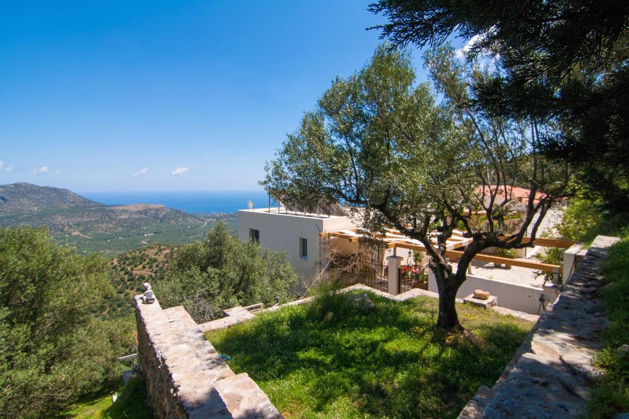 Villa Dio Petres Kroustas 외부 사진